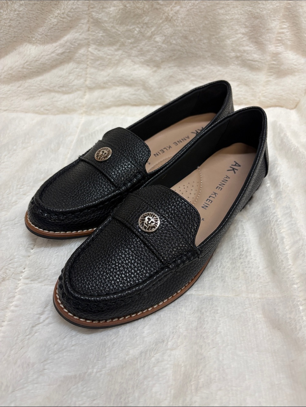 Anne Klein iflex Nexxt Black Loafers - Size 8.5
